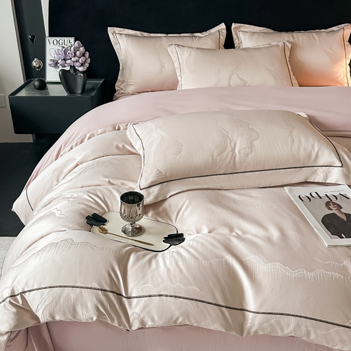 91家纺网 家纺一手货源 找家纺 韩秀家纺 2026新款A类亮丝提花立体浮雕贡缎臻棉床裙四件套 云缎雅颂-香槟色