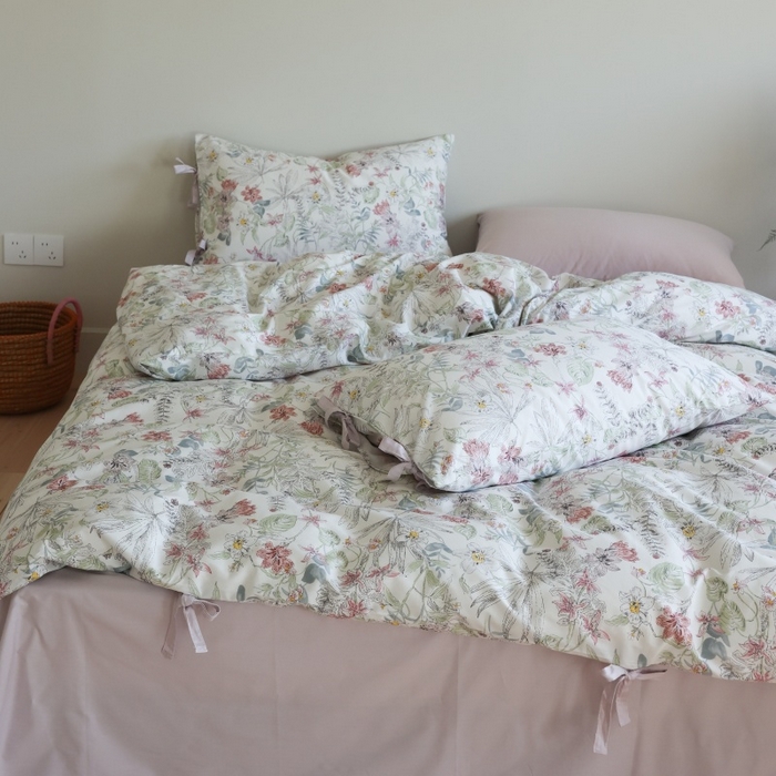 91家纺网 家纺一手货源 找家纺 棉眠 2026新款全棉纯棉蝴蝶结系带款四件套 蔷薇诗白（蝴蝶结系带款）