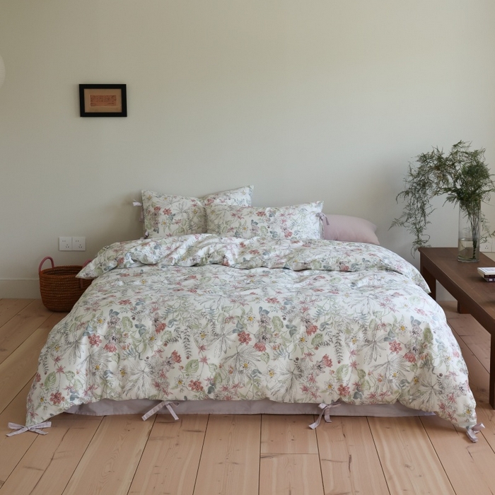 91家纺网 家纺一手货源 找家纺 棉眠 2026新款全棉纯棉蝴蝶结系带款四件套 蔷薇诗白（蝴蝶结系带款）