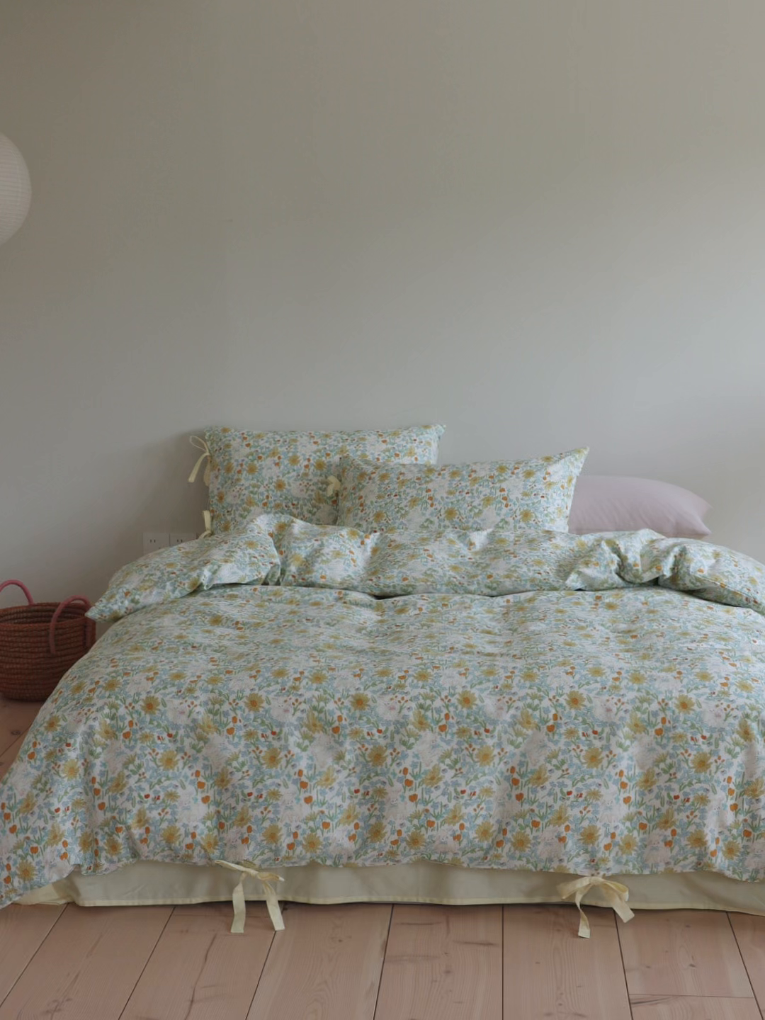 91家纺网 家纺一手货源 找家纺 棉眠 2026新款全棉纯棉蝴蝶结系带款四件套 花间牧歌（蝴蝶结系带款）