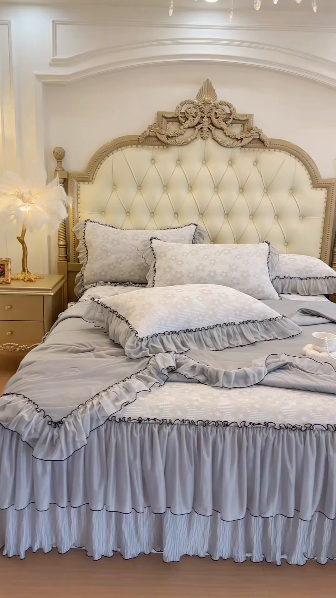 91家纺网 家纺一手货源 找家纺 网红馆（ck家纺） 2026新款冰丝夏被床裙款凉席三件套-恋夏花开 恋夏花开-灰