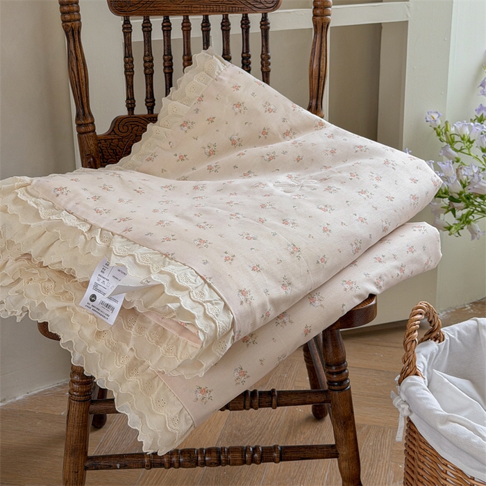91家纺网 家纺一手货源 找家纺 暖生活 2026新款全棉花边款大豆夏被夏凉被空调被 奶杏花谣