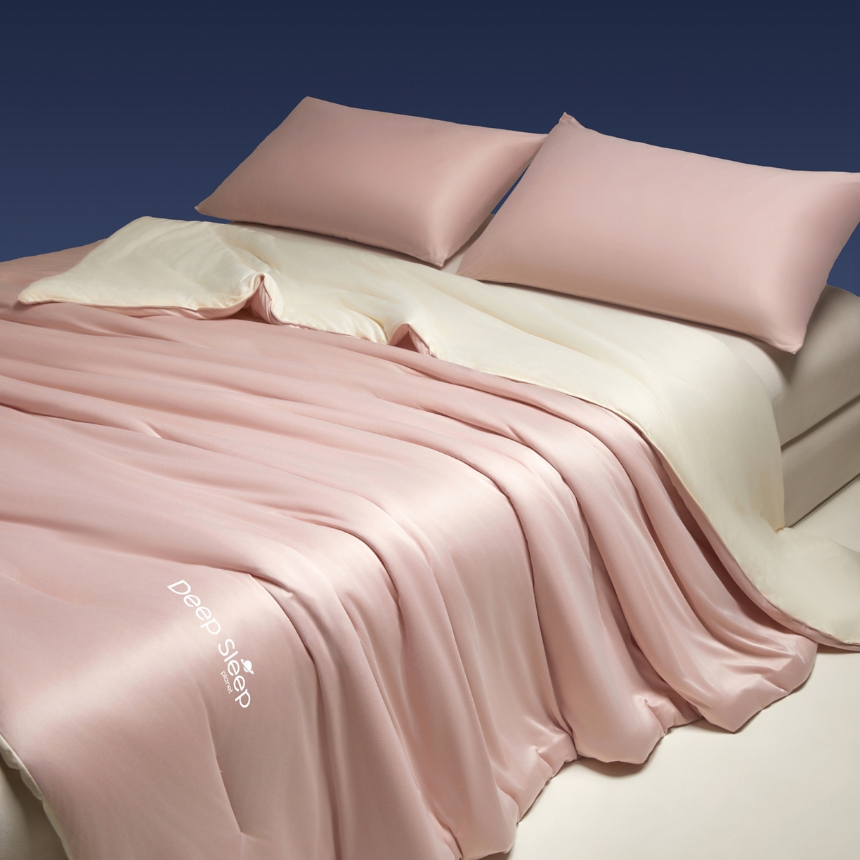 91家纺网 家纺一手货源 找家纺 老帅的工厂店 2026新款深睡双感被夏被夏凉被空调被 桃雾