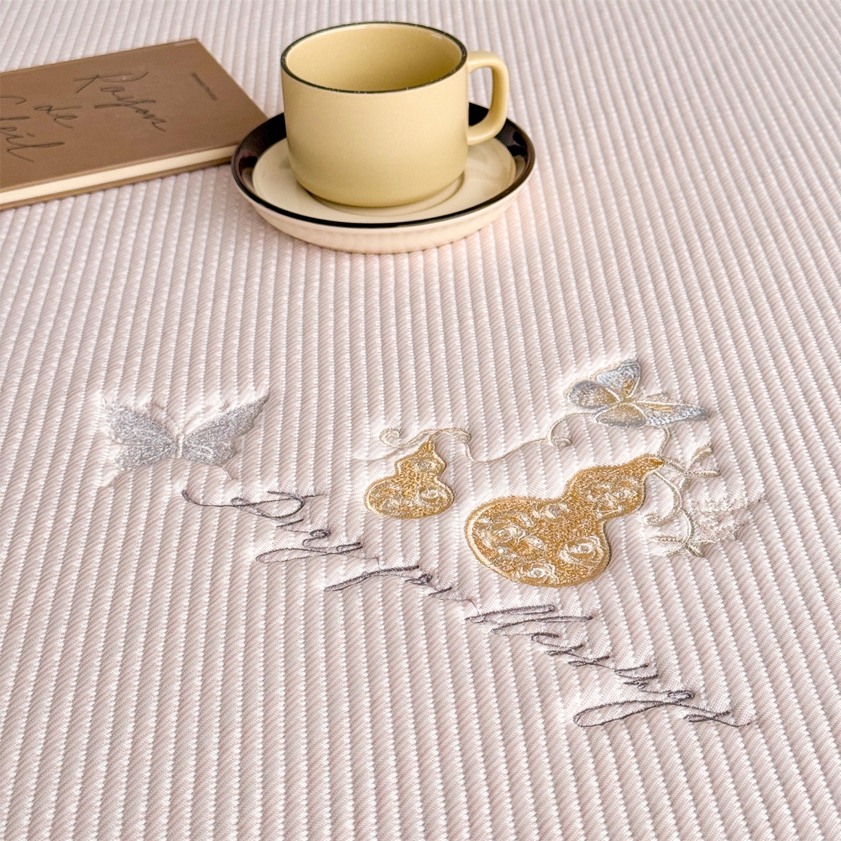 91家纺网 家纺一手货源 找家纺 （总）卡初家居（原微来） 2026春夏新款5A抗菌PE提花凉感席凉席席子-蝶舞福禄系列