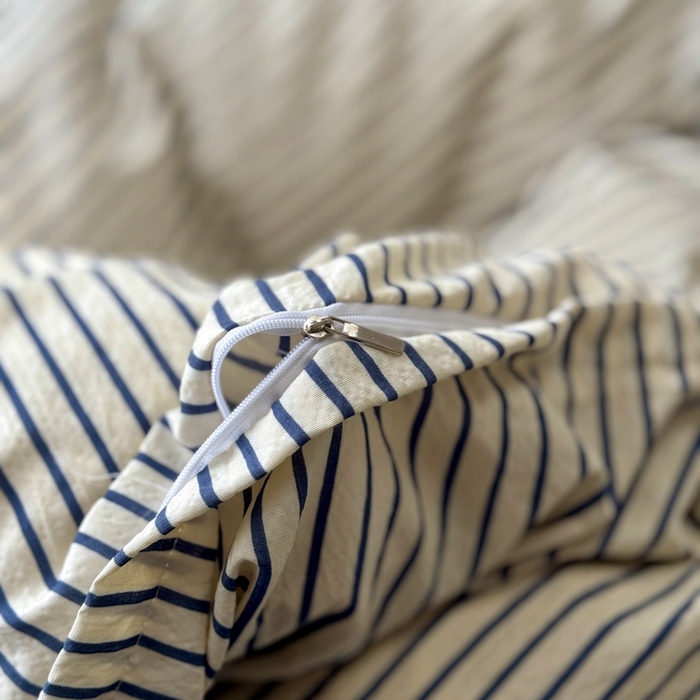 91家纺网 家纺一手货源 找家纺 阿曼达 2026春夏新款简约美式条纹混搭四件套 美式休闲-米黄棕