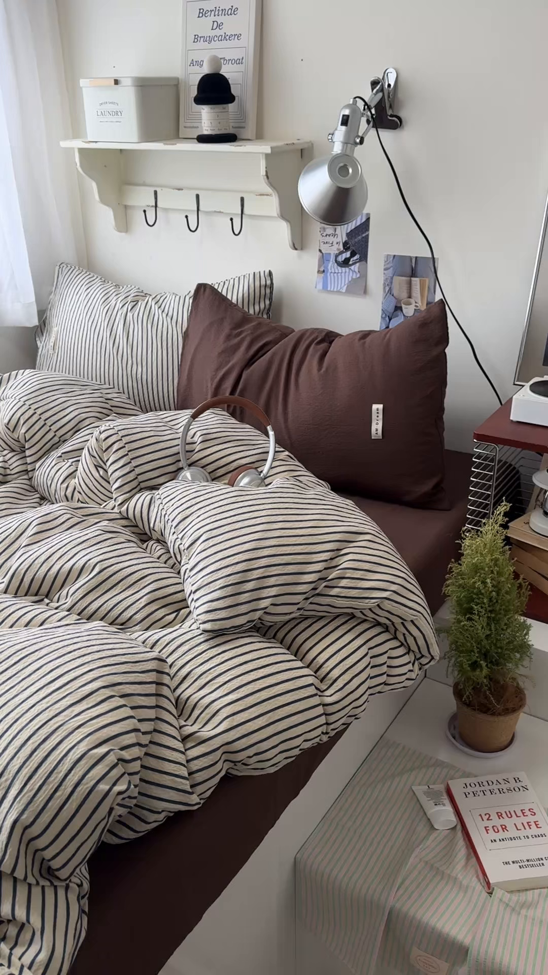 91家纺网 家纺一手货源 找家纺 阿曼达 2026春夏新款简约美式条纹混搭四件套 美式休闲-米黄棕