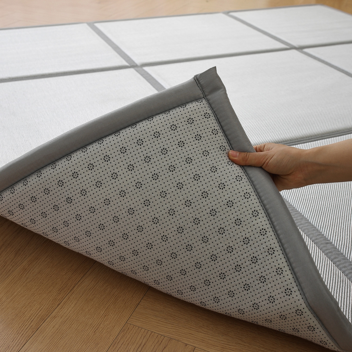 91家纺网 家纺一手货源 找家纺 （总）席世家 2026新款折叠冰藤九宫格地垫