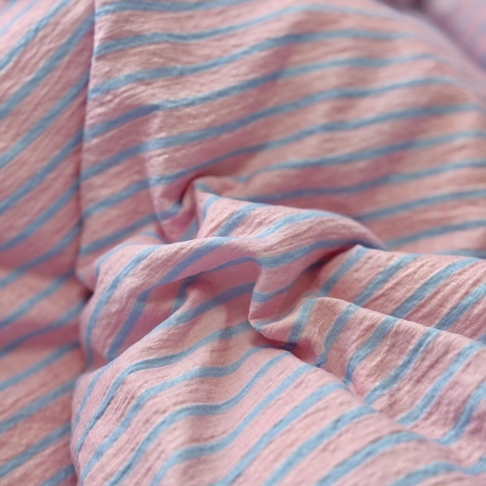 91家纺网 家纺一手货源 找家纺 阿曼达 2026春夏新款简约美式条纹混搭四件套 美式休闲-浅粉条