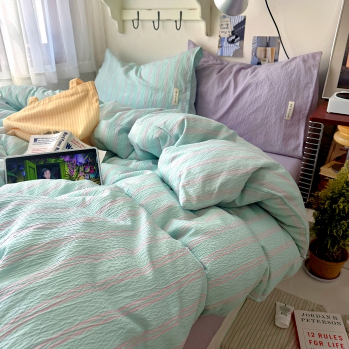 91家纺网 家纺一手货源 找家纺 阿曼达 2026春夏新款简约美式条纹混搭四件套 美式休闲-浅绿条