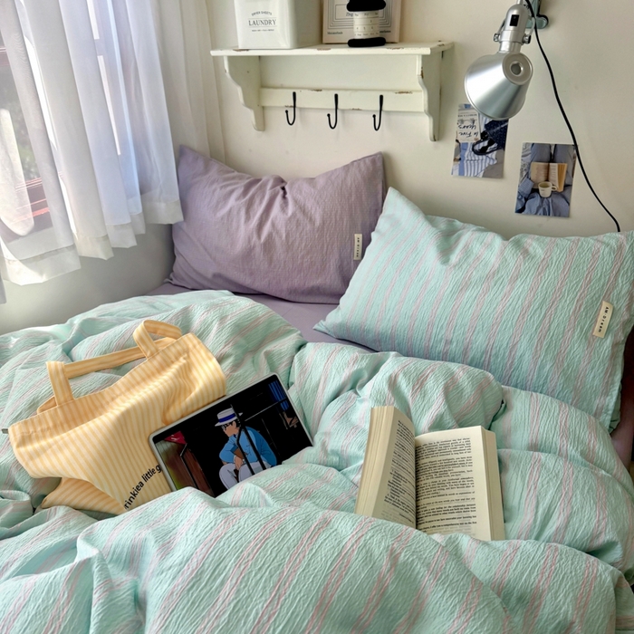 91家纺网 家纺一手货源 找家纺 阿曼达 2026春夏新款简约美式条纹混搭四件套 美式休闲-浅绿条