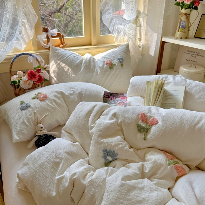 91家纺网 家纺一手货源 找家纺 阿曼达 2026春夏新款简约素色毛巾绣亚麻风纯色四件套 法式麻-棉朵