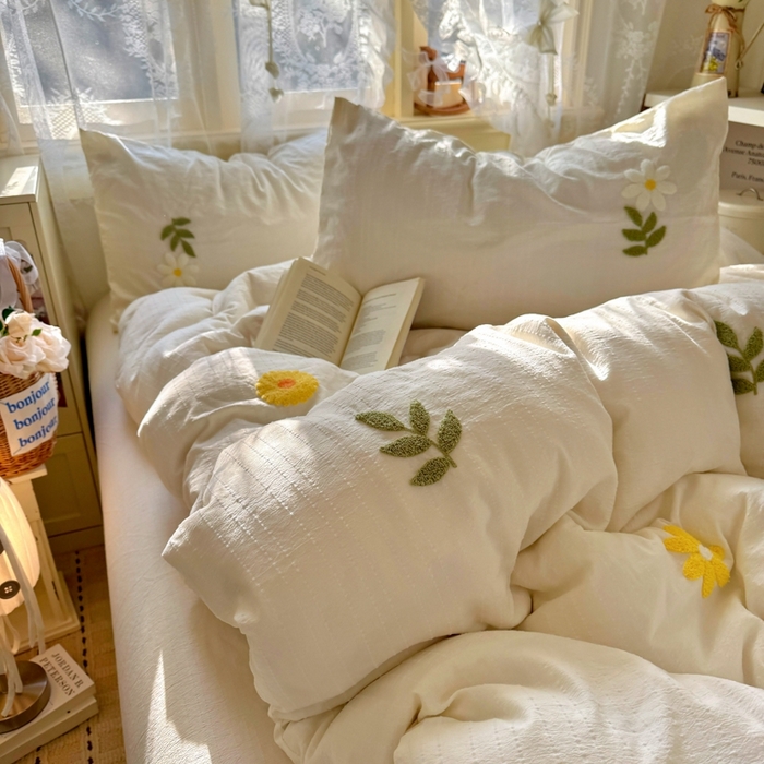 91家纺网 家纺一手货源 找家纺 阿曼达 2026春夏新款简约素色毛巾绣亚麻风纯色四件套 法式麻-小雏菊