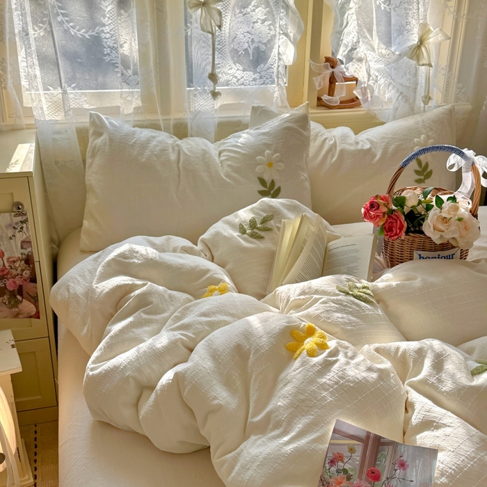 91家纺网 家纺一手货源 找家纺 阿曼达 2026春夏新款简约素色毛巾绣亚麻风纯色四件套 法式麻-小雏菊