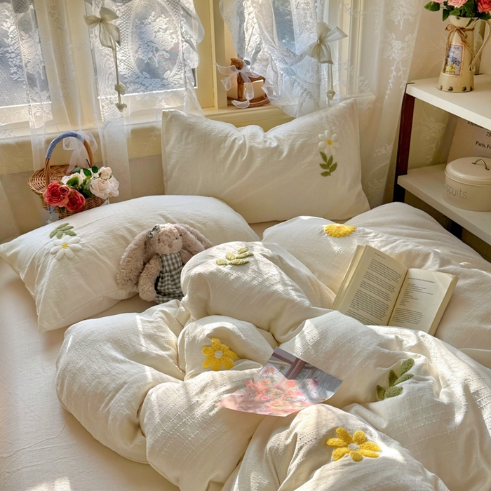 91家纺网 家纺一手货源 找家纺 阿曼达 2026春夏新款简约素色毛巾绣亚麻风纯色四件套 法式麻-小雏菊