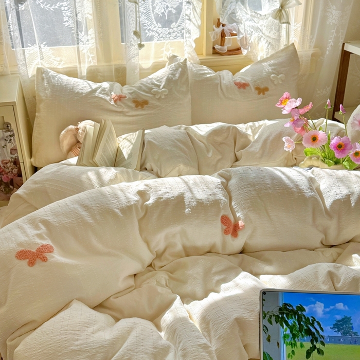 91家纺网 家纺一手货源 找家纺 阿曼达 2026春夏新款简约素色毛巾绣亚麻风纯色四件套 法式麻-软萌蝶