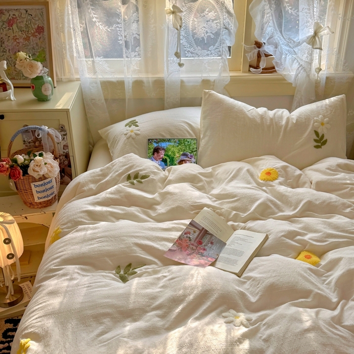 91家纺网 家纺一手货源 找家纺 阿曼达 2026春夏新款简约素色毛巾绣亚麻风纯色四件套 法式麻-小雏菊