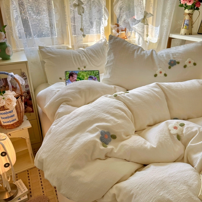 91家纺网 家纺一手货源 找家纺 阿曼达 2026春夏新款简约素色毛巾绣亚麻风纯色四件套 法式麻-小花绣