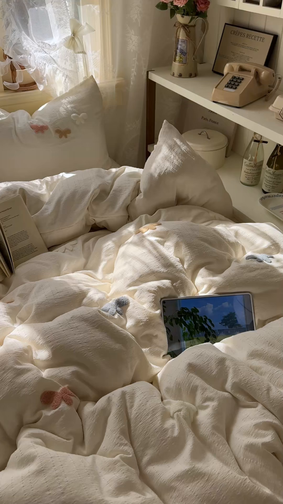 91家纺网 家纺一手货源 找家纺 阿曼达 2026春夏新款简约素色毛巾绣亚麻风纯色四件套 法式麻-软萌蝶