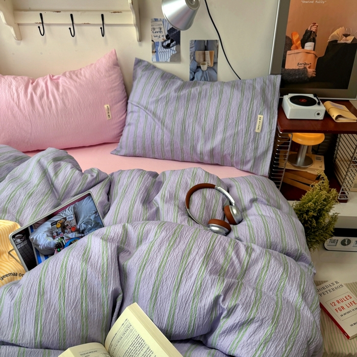 91家纺网 家纺一手货源 找家纺 阿曼达 2026春夏新款简约美式条纹混搭四件套 美式休闲-柔紫条