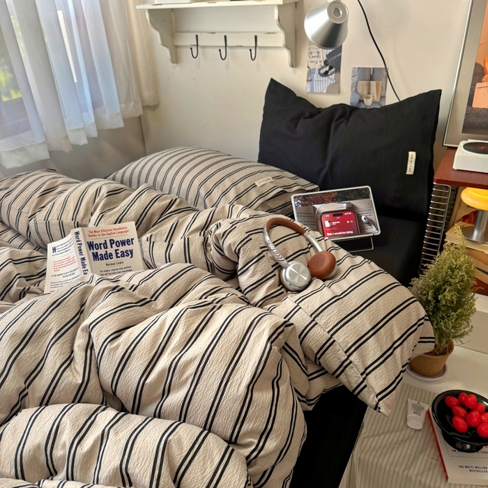 91家纺网 家纺一手货源 找家纺 阿曼达 2026春夏新款简约美式条纹混搭四件套 美式休闲-杏色条