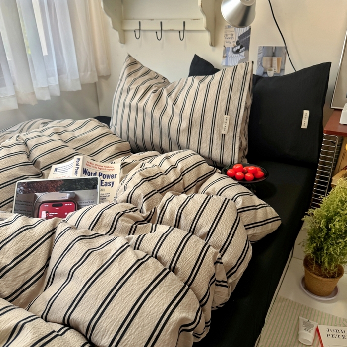 91家纺网 家纺一手货源 找家纺 阿曼达 2026春夏新款简约美式条纹混搭四件套 美式休闲-杏色条