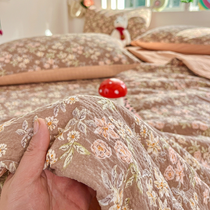 91家纺网 家纺一手货源 找家纺 利禾家纺 2026春夏新款泡芙纱简约四件套夏被四件套夏凉被空调被 桔园-简约