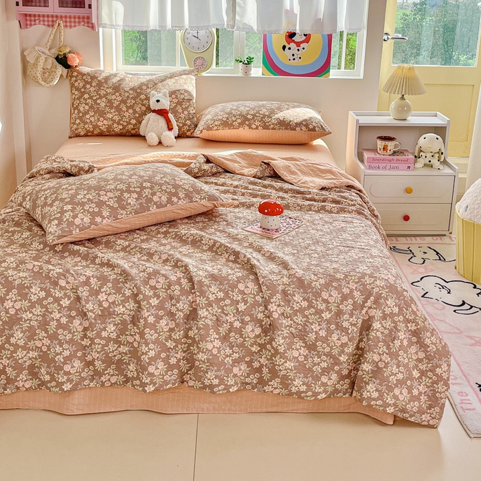 91家纺网 家纺一手货源 找家纺 利禾家纺 2026春夏新款泡芙纱简约四件套夏被四件套夏凉被空调被 桔园-简约