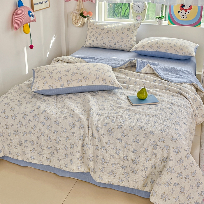 91家纺网 家纺一手货源 找家纺 利禾家纺 2026春夏新款泡芙纱简约四件套夏被四件套夏凉被空调被 兰花草-简约