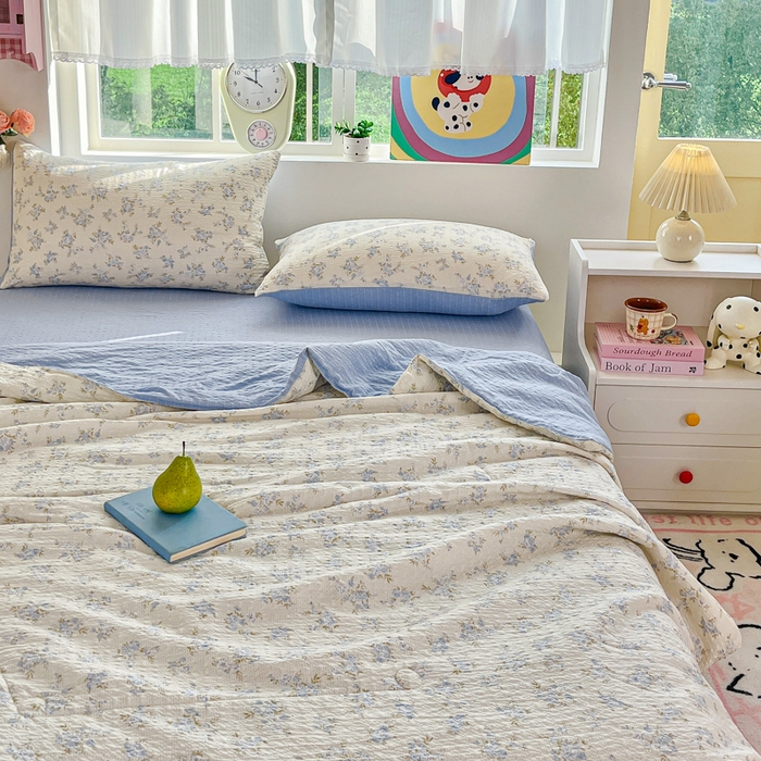 91家纺网 家纺一手货源 找家纺 利禾家纺 2026春夏新款泡芙纱简约四件套夏被四件套夏凉被空调被 兰花草-简约