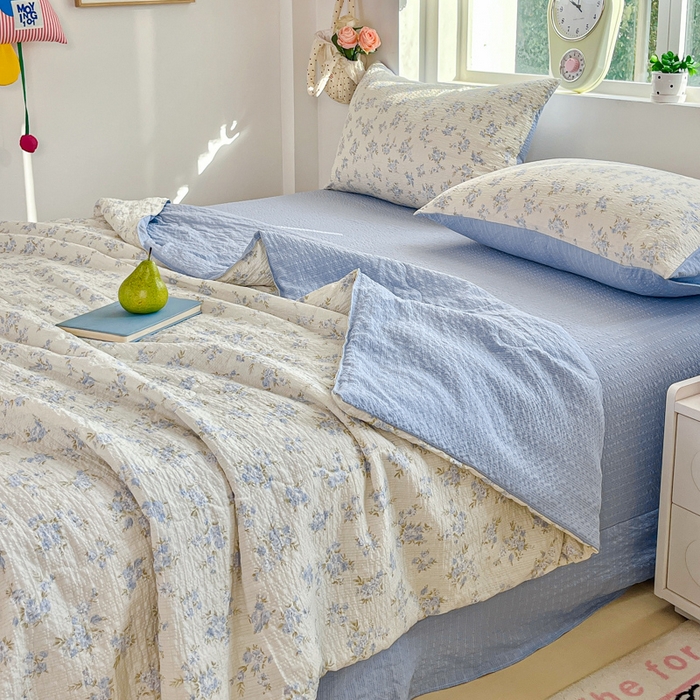 91家纺网 家纺一手货源 找家纺 利禾家纺 2026春夏新款泡芙纱简约四件套夏被四件套夏凉被空调被 兰花草-简约