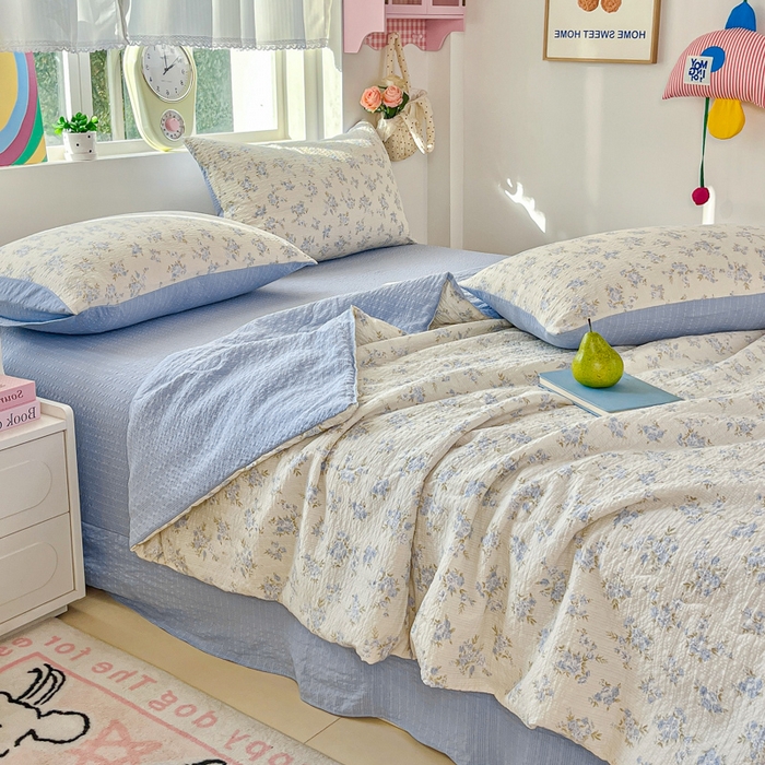 91家纺网 家纺一手货源 找家纺 利禾家纺 2026春夏新款泡芙纱简约四件套夏被四件套夏凉被空调被 兰花草-简约