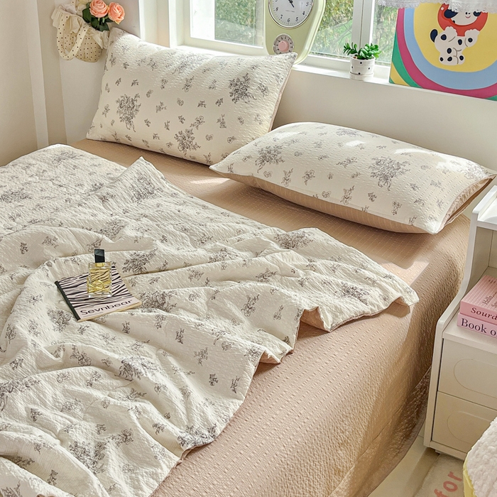 91家纺网 家纺一手货源 找家纺 利禾家纺 2026春夏新款泡芙纱简约四件套夏被四件套夏凉被空调被 南洋-简约