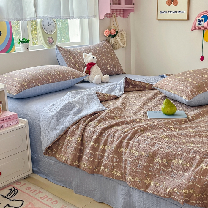 91家纺网 家纺一手货源 找家纺 利禾家纺 2026春夏新款泡芙纱简约四件套夏被四件套夏凉被空调被 情人节咖-简约