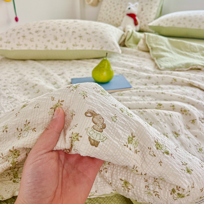 91家纺网 家纺一手货源 找家纺 利禾家纺 2026春夏新款泡芙纱简约四件套夏被四件套夏凉被空调被 叶初开-简约