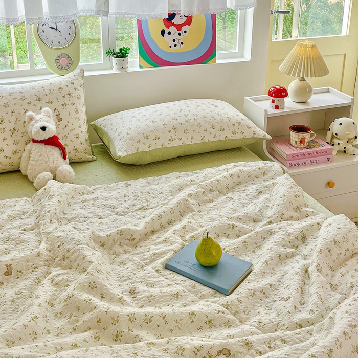 91家纺网 家纺一手货源 找家纺 利禾家纺 2026春夏新款泡芙纱简约四件套夏被四件套夏凉被空调被 叶初开-简约