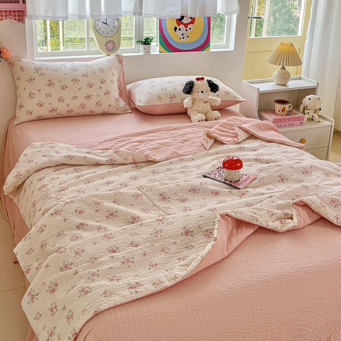 91家纺网 家纺一手货源 找家纺 利禾家纺 2026春夏新款泡芙纱简约四件套夏被四件套夏凉被空调被 月光-简约