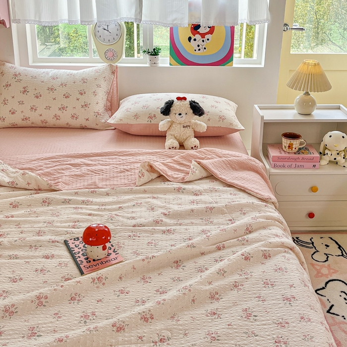 91家纺网 家纺一手货源 找家纺 利禾家纺 2026春夏新款泡芙纱简约四件套夏被四件套夏凉被空调被 月光-简约