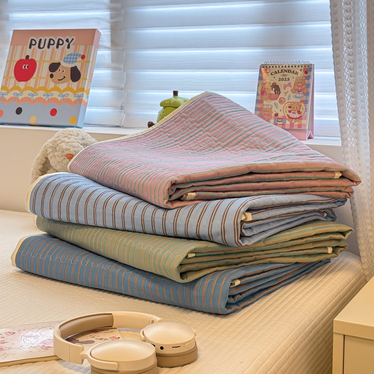 91家纺网 家纺一手货源 找家纺 （总）慕尚家纺 2026新款简约风条纹床盖三件套