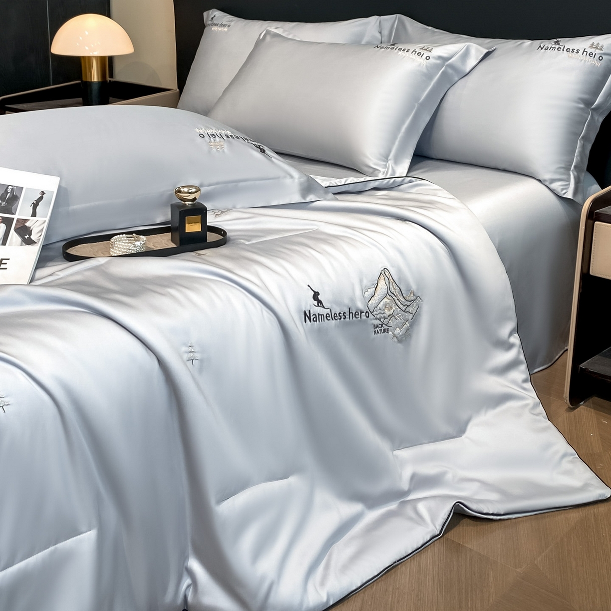 91家纺网 家纺一手货源 找家纺 （总）新方向 2026刺绣A类20%蚕丝天丝棉夏被四件套 65%60s兰精天丝 35%100支长绒棉-超越者