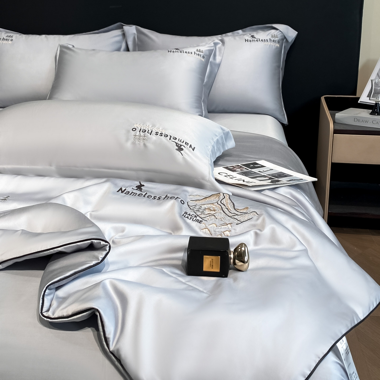 91家纺网 家纺一手货源 找家纺 （总）新方向 2026刺绣A类20%蚕丝天丝棉夏被四件套 65%60s兰精天丝 35%100支长绒棉-超越者