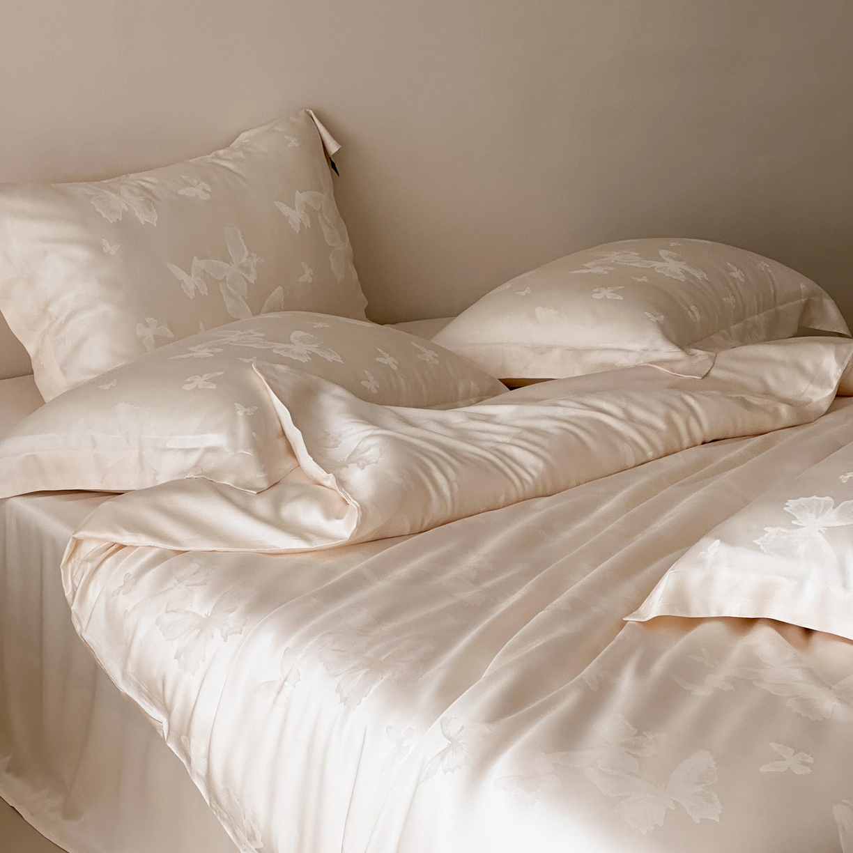 91家纺网 家纺一手货源 找家纺 三味舒屋 2026新款60s天丝提花四件套-盛钦 盛钦蝶金