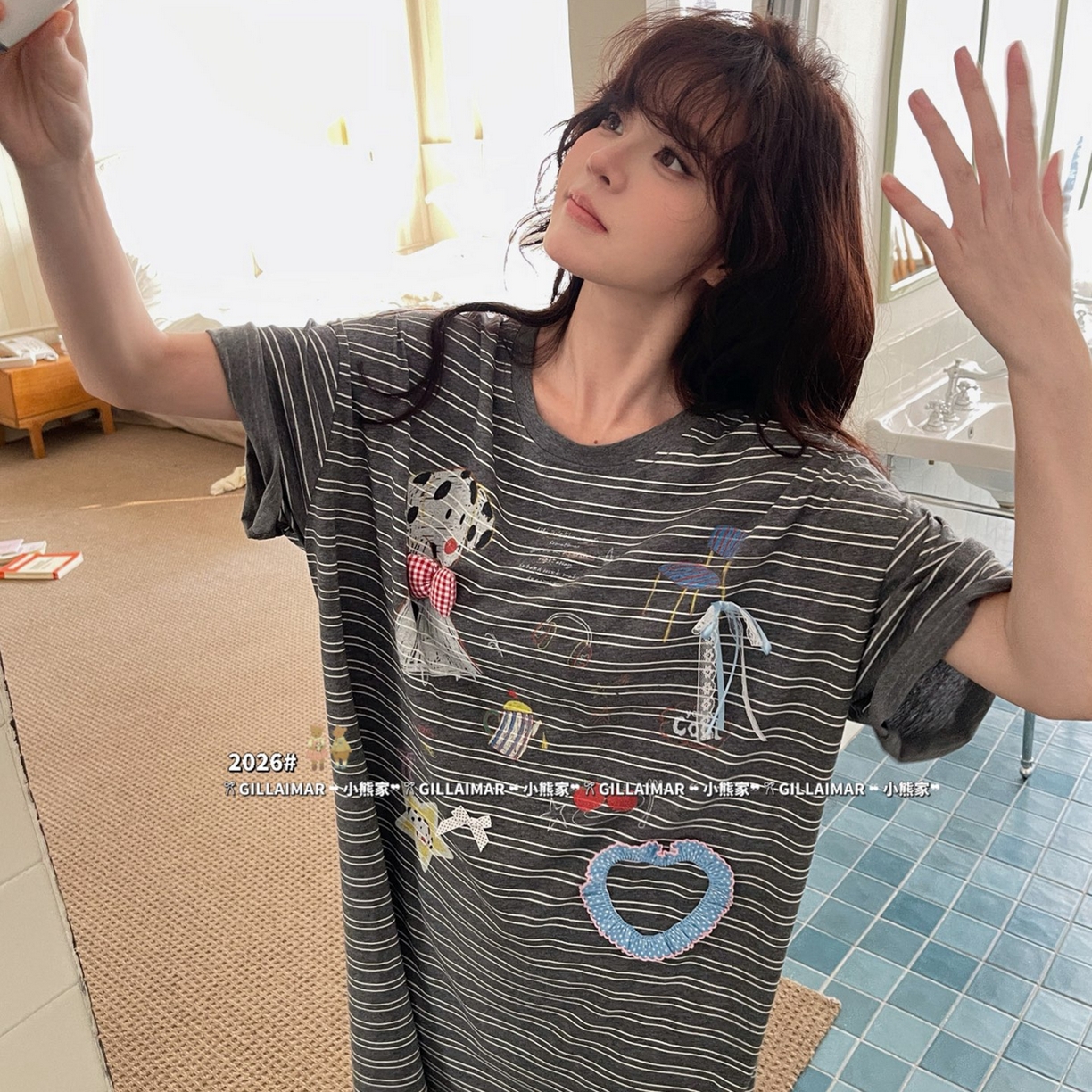 91家纺网 家纺一手货源 找家纺 （总）妍景家居生活馆 2026新款莱赛尔冰丝棉睡裙-板凳小狗T深灰