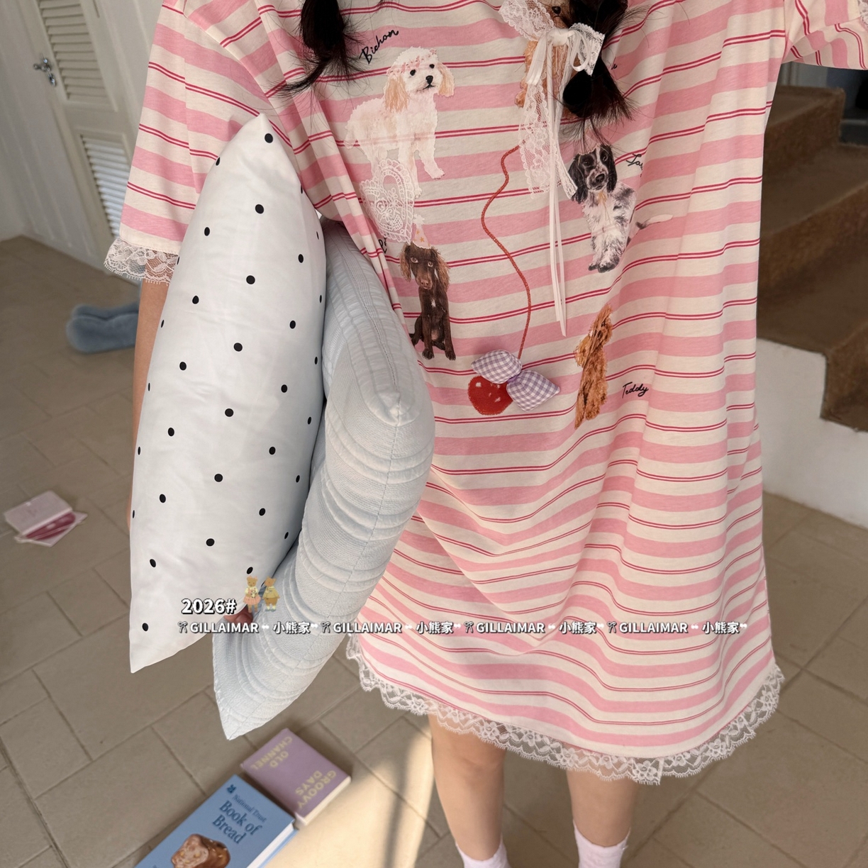 91家纺网 家纺一手货源 找家纺 （总）妍景家居生活馆 2026新款莱赛尔冰丝棉睡裙-条纹派对粉T