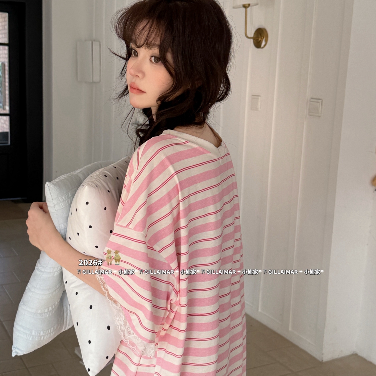 91家纺网 家纺一手货源 找家纺 （总）妍景家居生活馆 2026新款莱赛尔冰丝棉睡裙-条纹派对粉T