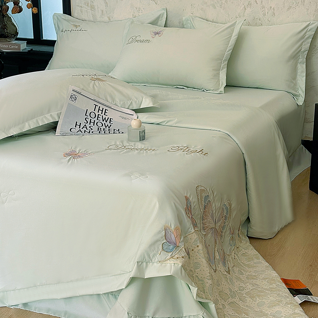 91家纺网 家纺一手货源 找家纺 宅家居 2026新款蚕蛹蛋白刺绣A类水光天丝贴纱绣夏被四件套-蝶舞花语 蝶舞花语-水绿