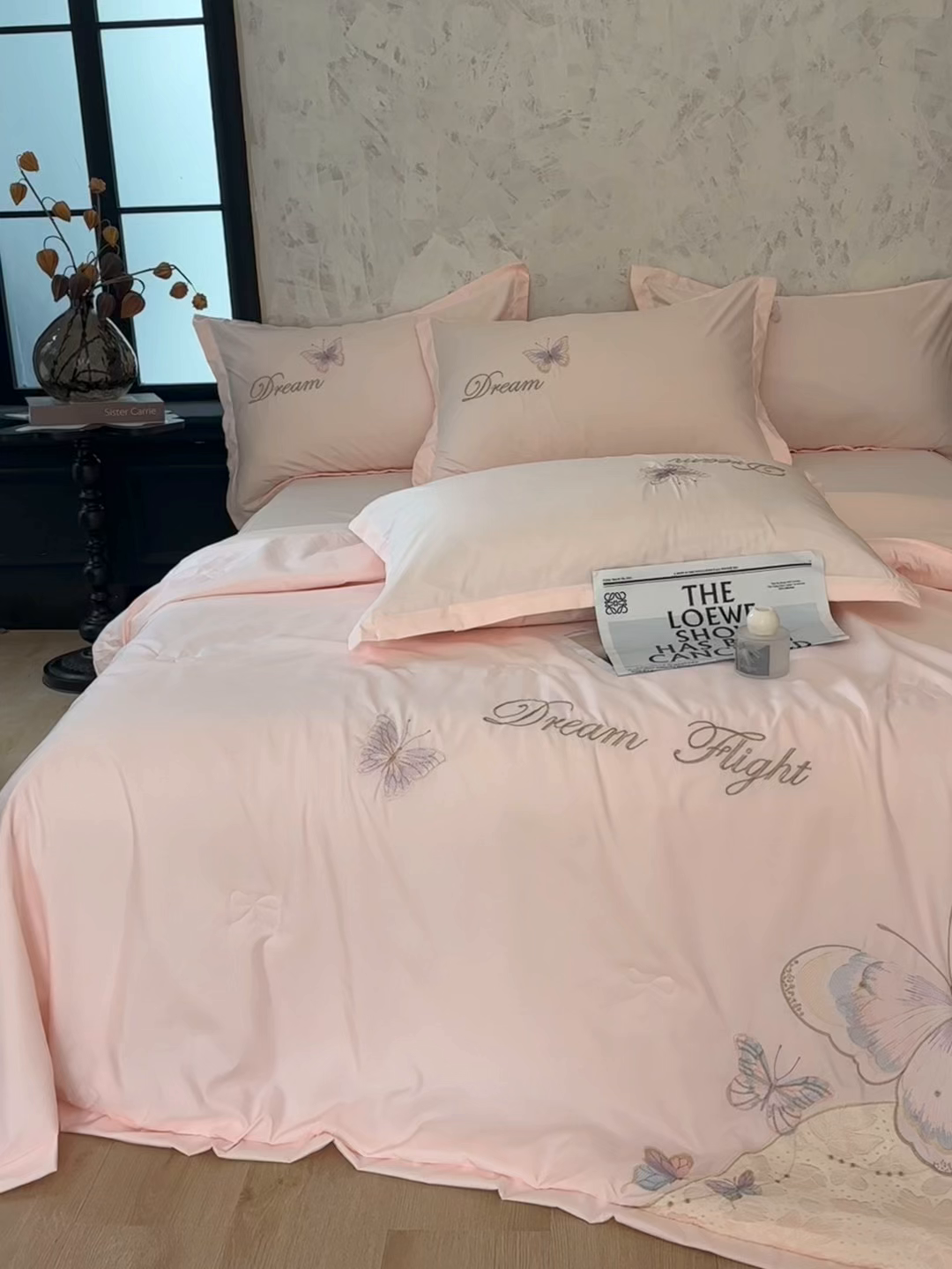 91家纺网 家纺一手货源 找家纺 （总）宅家居 2026新款蚕蛹蛋白刺绣A类水光天丝贴纱绣夏被四件套-蝶舞花语