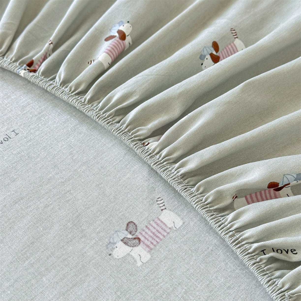 91家纺网 家纺一手货源 找家纺 女子家纺 2026新款全棉纯棉印花卡通单床笠 克里斯-绿