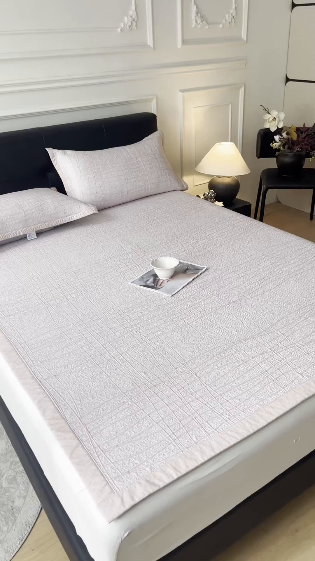 91家纺网 家纺一手货源 找家纺 耐思家纺 2026新款复合三明治PE乙纶提花冰豆豆凉席罗马曲线系列（提供买家秀） 罗马曲线-粉床席款