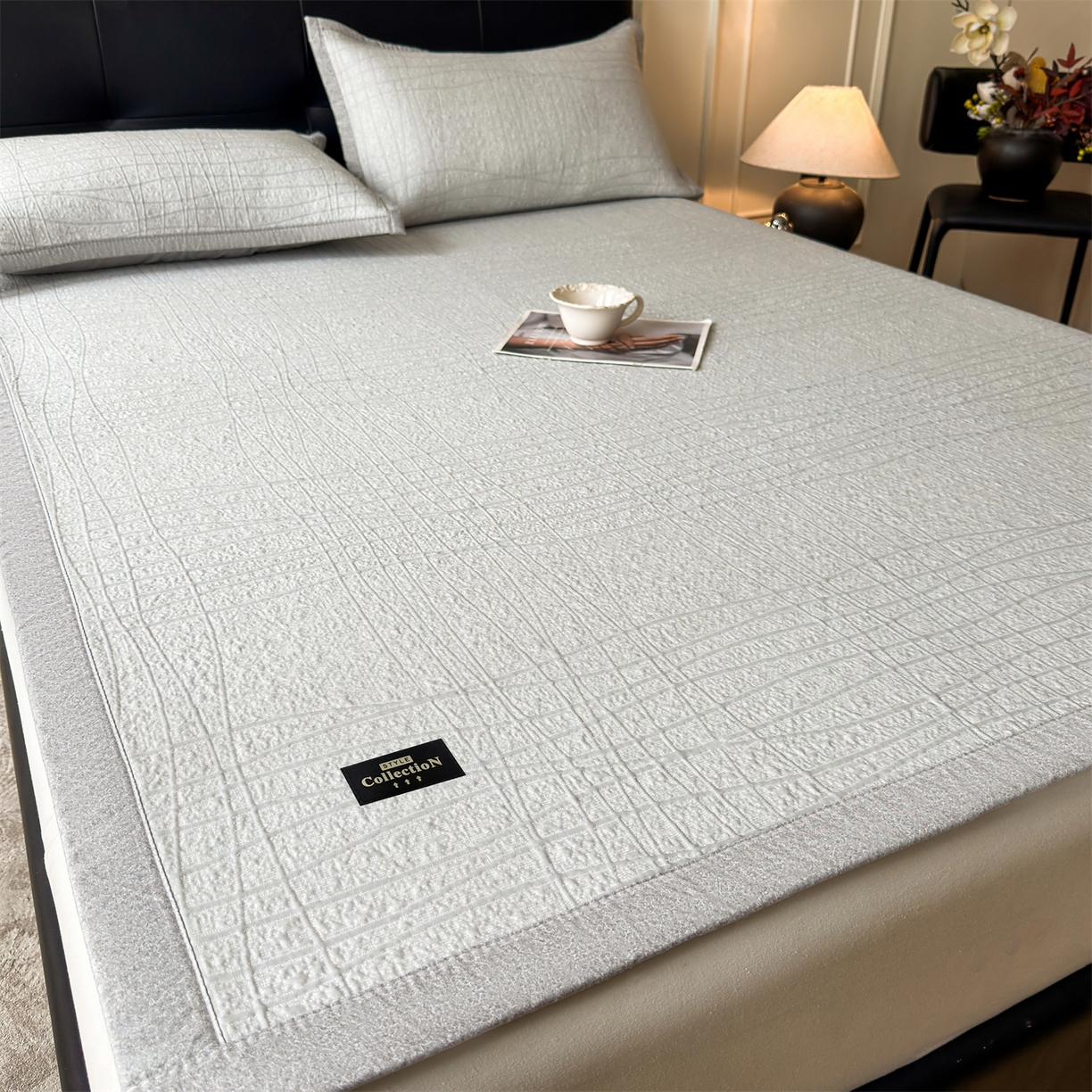 91家纺网 家纺一手货源 找家纺 耐思家纺 2026新款复合三明治PE乙纶提花冰豆豆凉席罗马曲线系列（提供买家秀） 罗马曲线-灰床席款