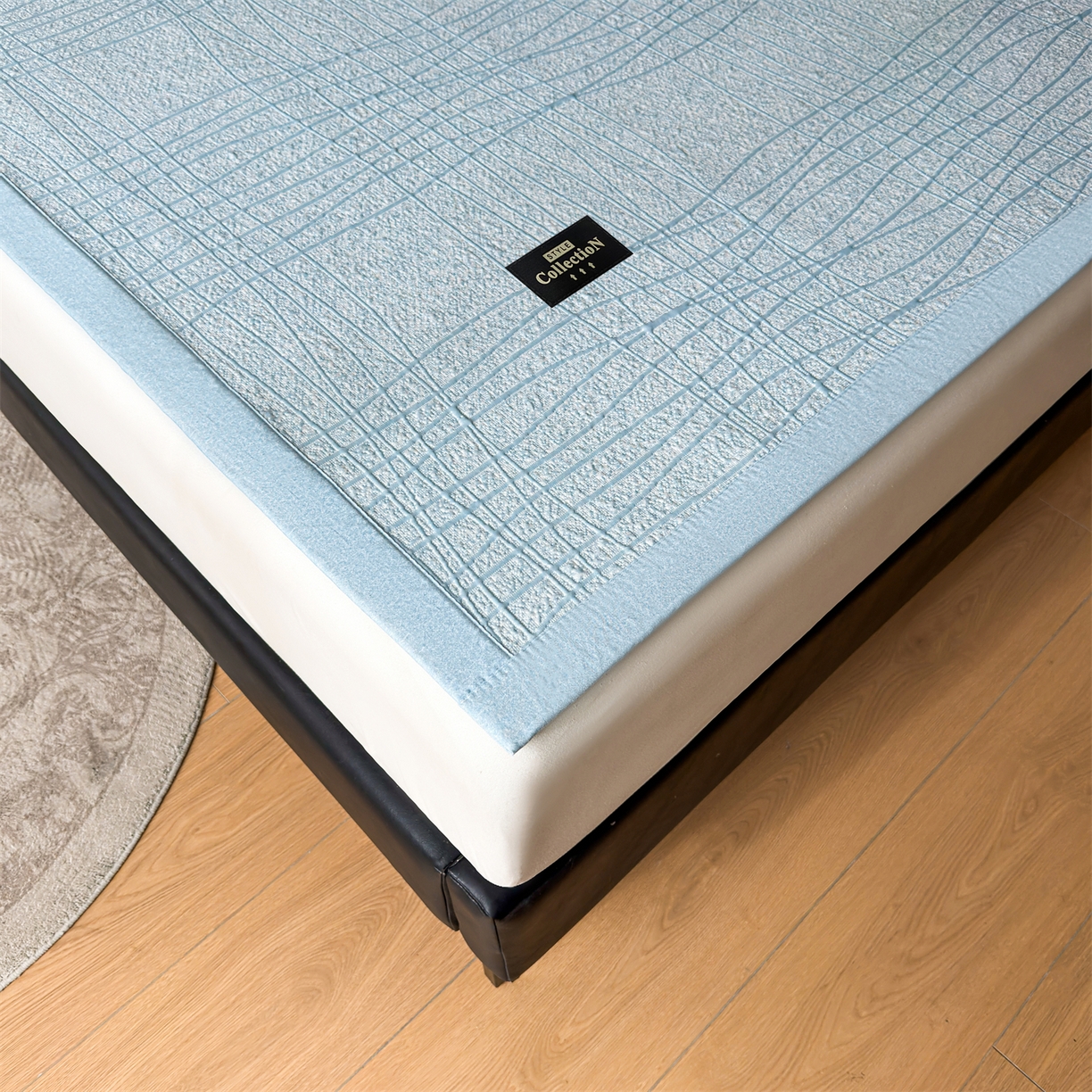 91家纺网 家纺一手货源 找家纺 耐思家纺 2026新款复合三明治PE乙纶提花冰豆豆凉席罗马曲线系列（提供买家秀） 罗马曲线-蓝床席款